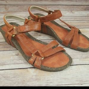 Women's Teva wedge sandal caramel brown 9.5